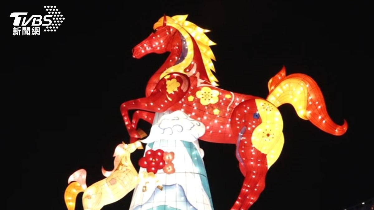 搶先看!2026新北燈會試營運 晚間湧人潮