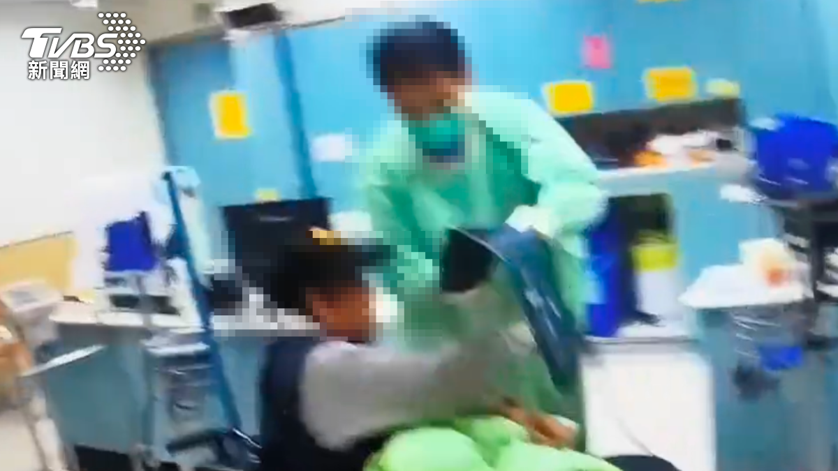 嘉義爆隨機砍人!晨運翁遭「檳榔刀割頸」 血濺一地送醫