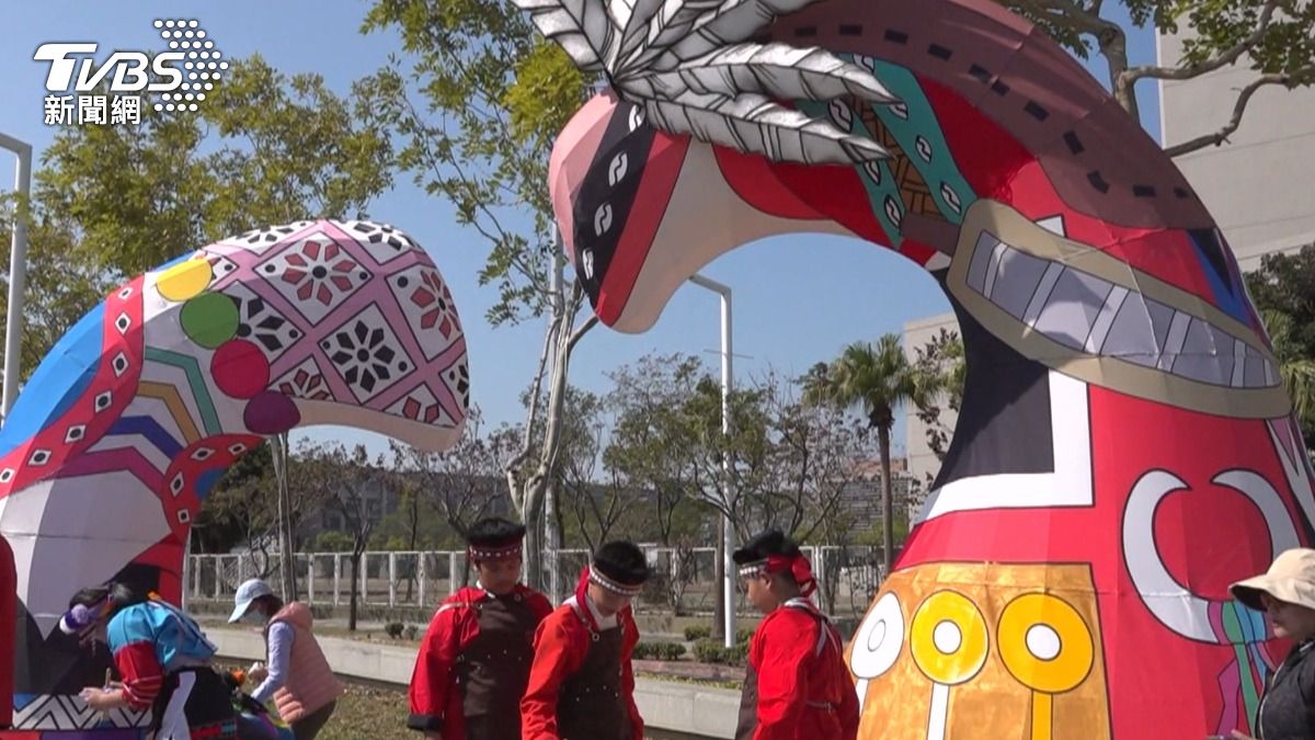 嘉義燈會趕工中遊客狂湧入 工作人員崩潰廣播「不要進來」