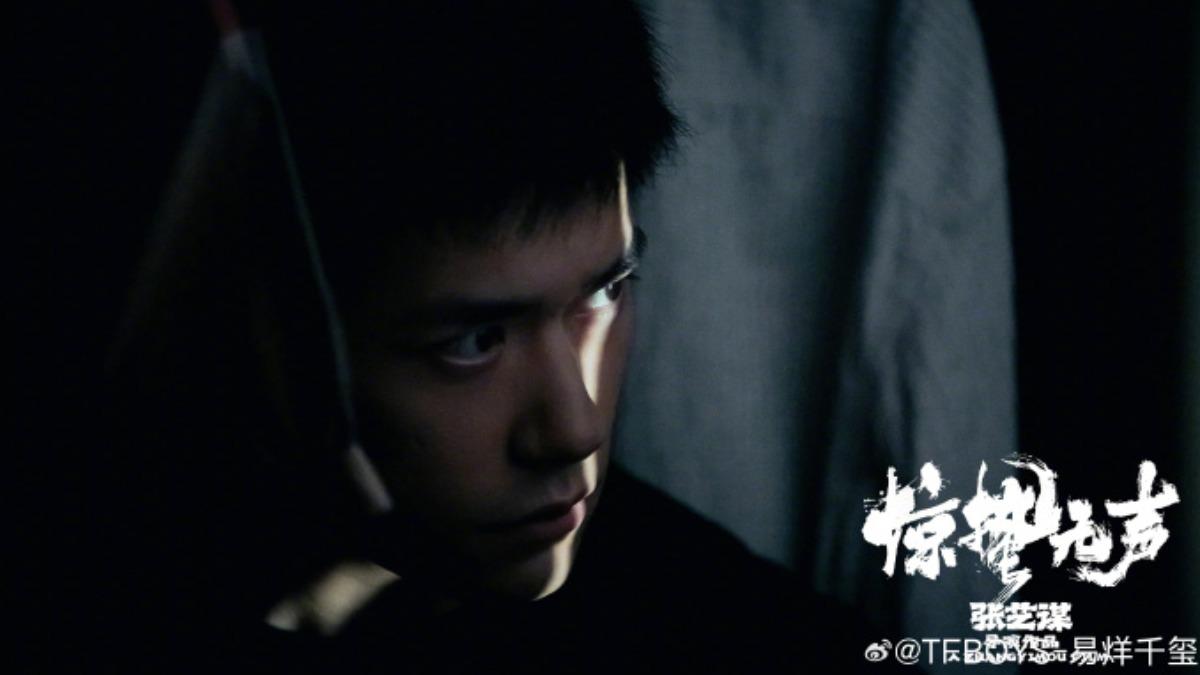 易烊千璽出席首映會!13歲弟低調現身 「超狂隱藏身分」曝光