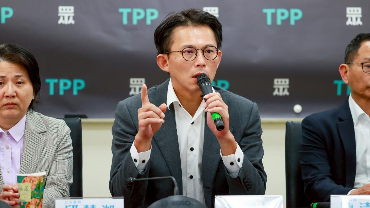 「不排除加入李四川」被解讀退選 黃國昌嗆:裝聽不懂、編假新聞