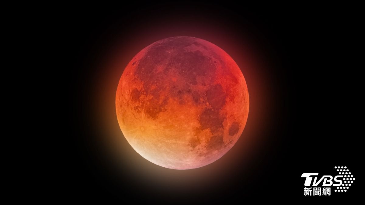3/3元宵夜迎「血月」59分鐘 氣象署預告亮相機率