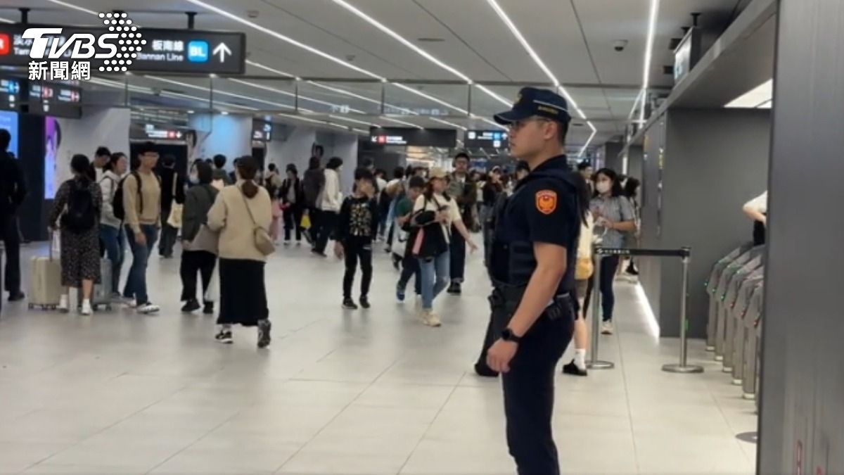 北捷隨機攻擊後加強部署!北車、中山、西門增派警力站崗