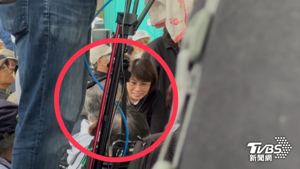 高雄228紀念儀式會場竟播「愛情歌」 家屬轟:不是結婚典禮