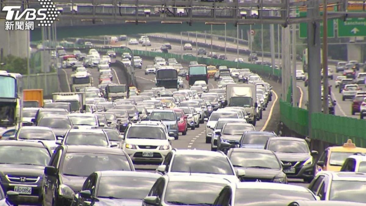 收假湧北返車潮!明「省道8地雷路段」恐塞爆 客運備戰機動增班