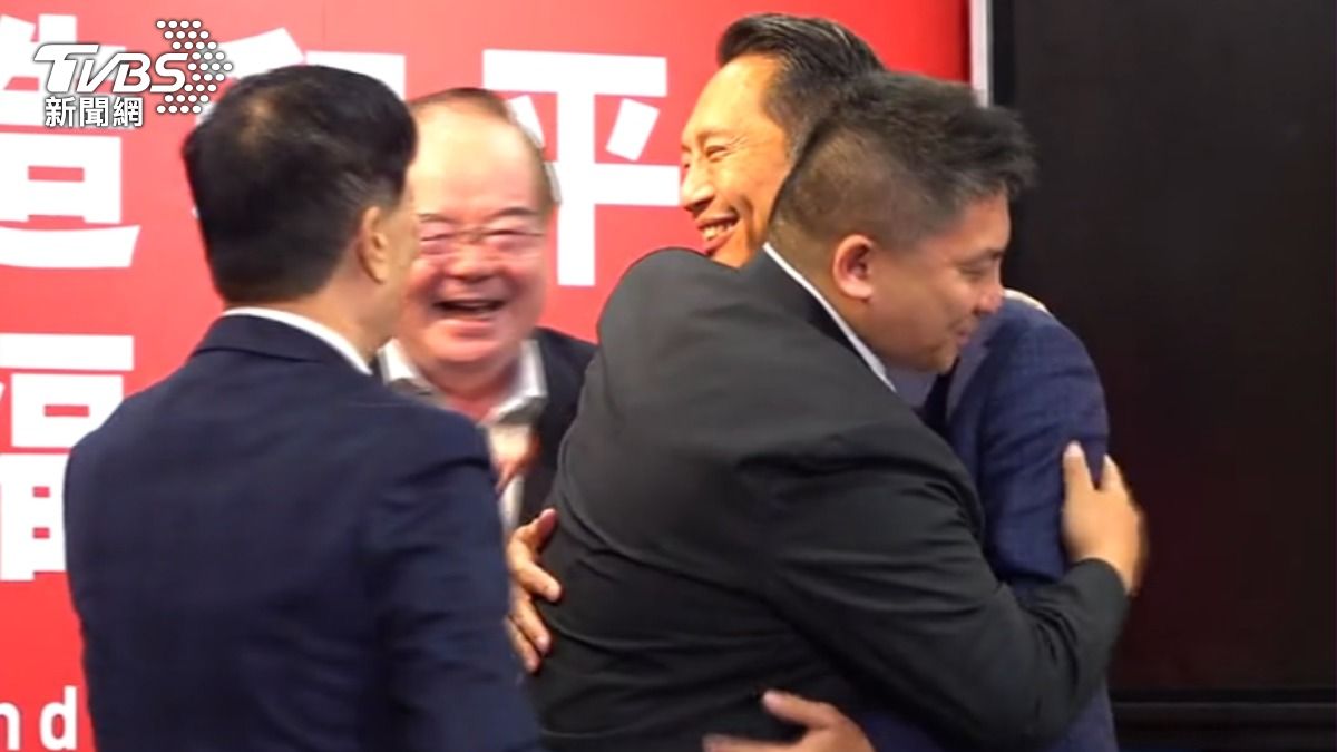 影音/吳宗憲險勝! 國民黨宜蘭縣長民調揭曉 張勝德相擁力挺