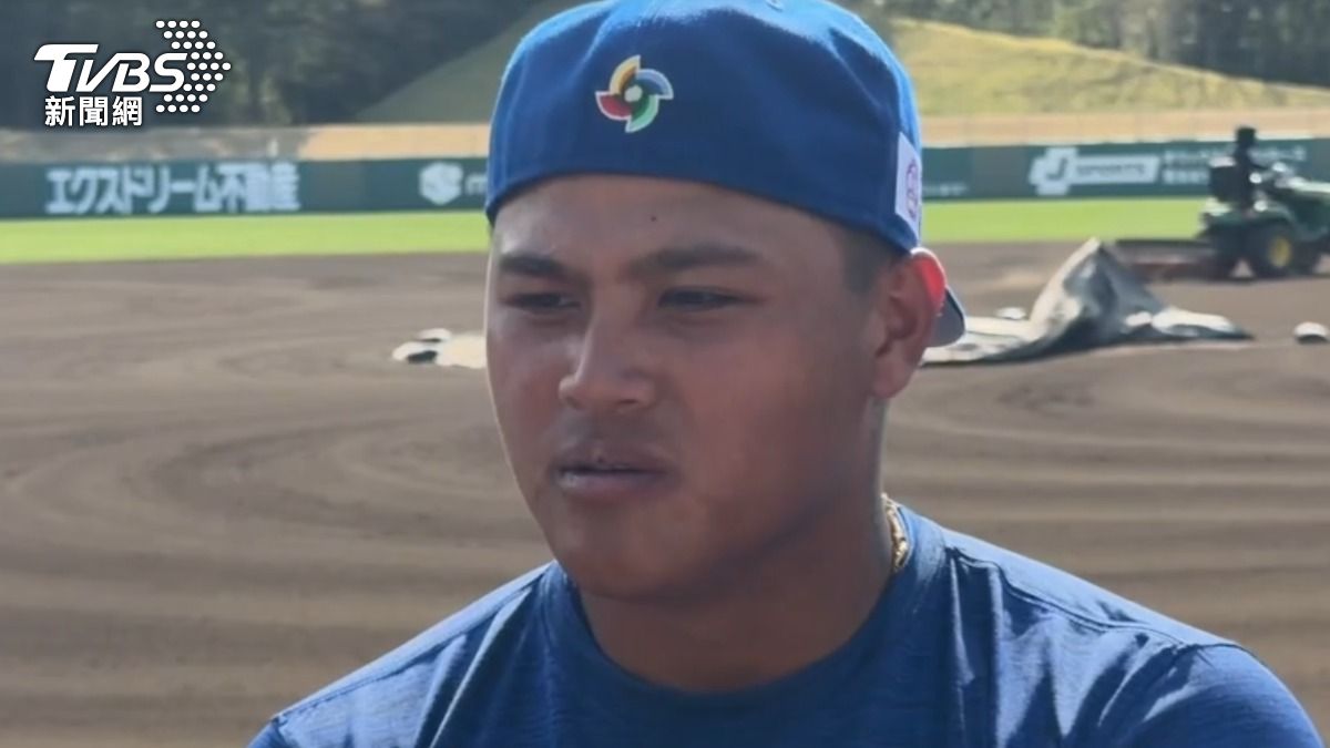 WBC/李灝宇打擊手感火燙!猛轟出牆 反彈球「打斷欄杆」