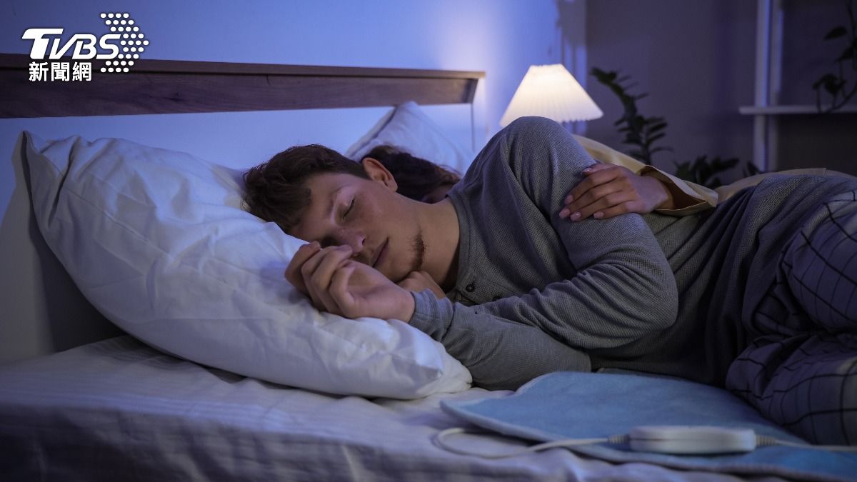 睡覺前做「1件事」!專家:血壓輕鬆降低 2個月見效