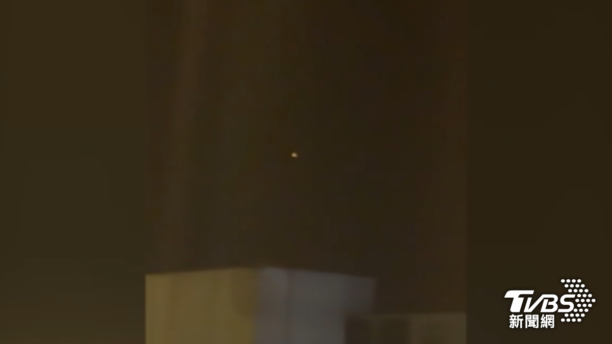 影音/親睹飛彈掠過天際!台人一家4口卡達遇襲 嚇到整晚不敢闔眼