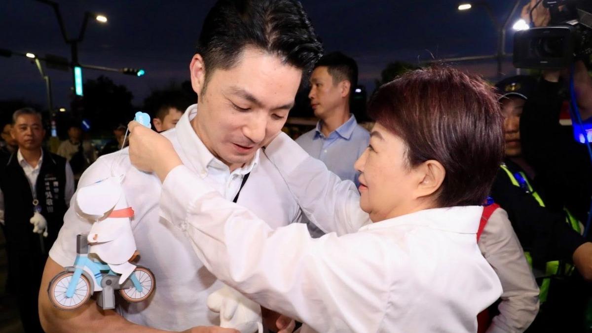 盧秀燕送「4盞小提燈」!蔣萬安急問:是在暗示什麼?