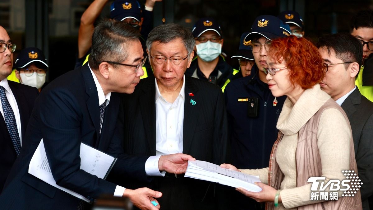 京華城案宣判前再出招!柯文哲聲請評鑑王俊力、林俊言、江貞諭3檢