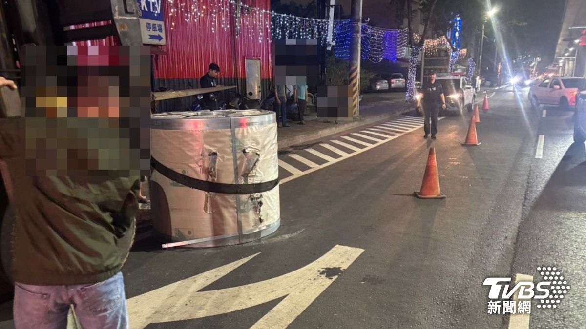 高雄聯結車煞不住鬼切 2寶爸險遭「5噸鋼捲」輾成肉餅