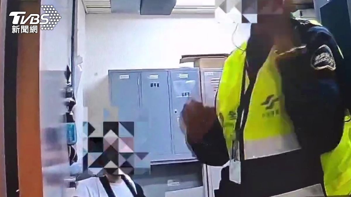 北捷中山站手扶梯伸鹹豬手!她遭「連襲臀2次」怒喊保全逮人