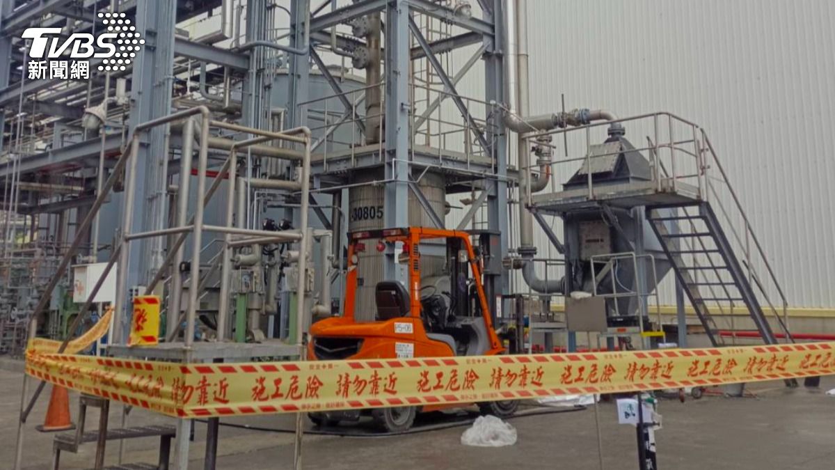 快訊/高雄大發工業區3工人「硫化氫中毒」 1人無呼吸心跳