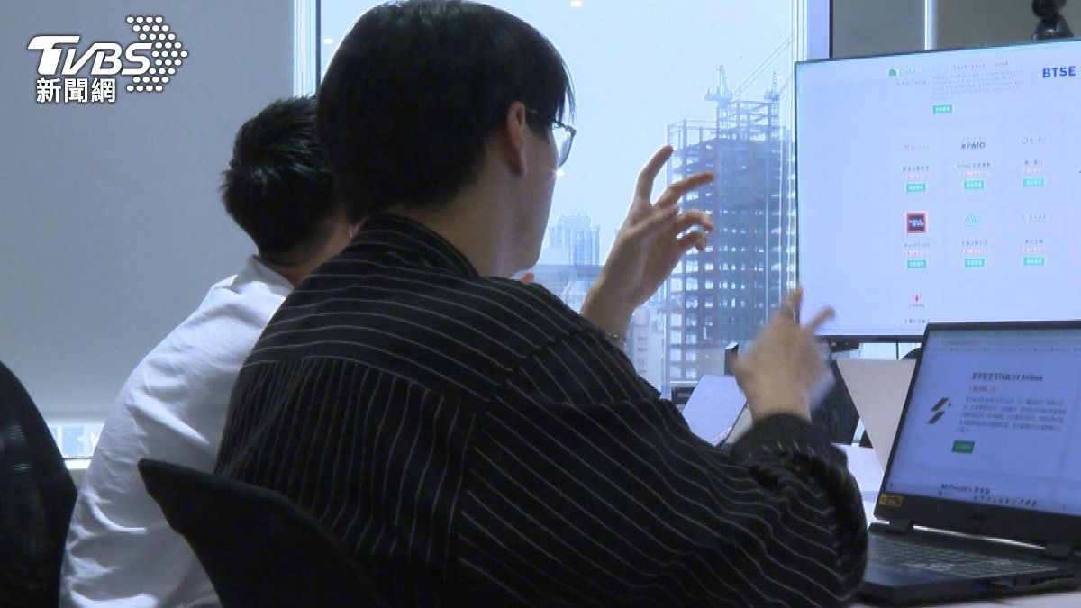 中年危機變轉機! 熬過谷底「 開啟人生第二曲線」