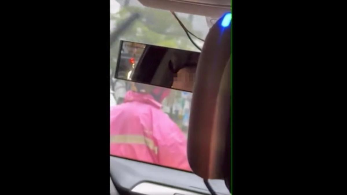 運將等紅燈「閉眼畫面」嚇壞乘客 車隊急澄清:是閉目養神