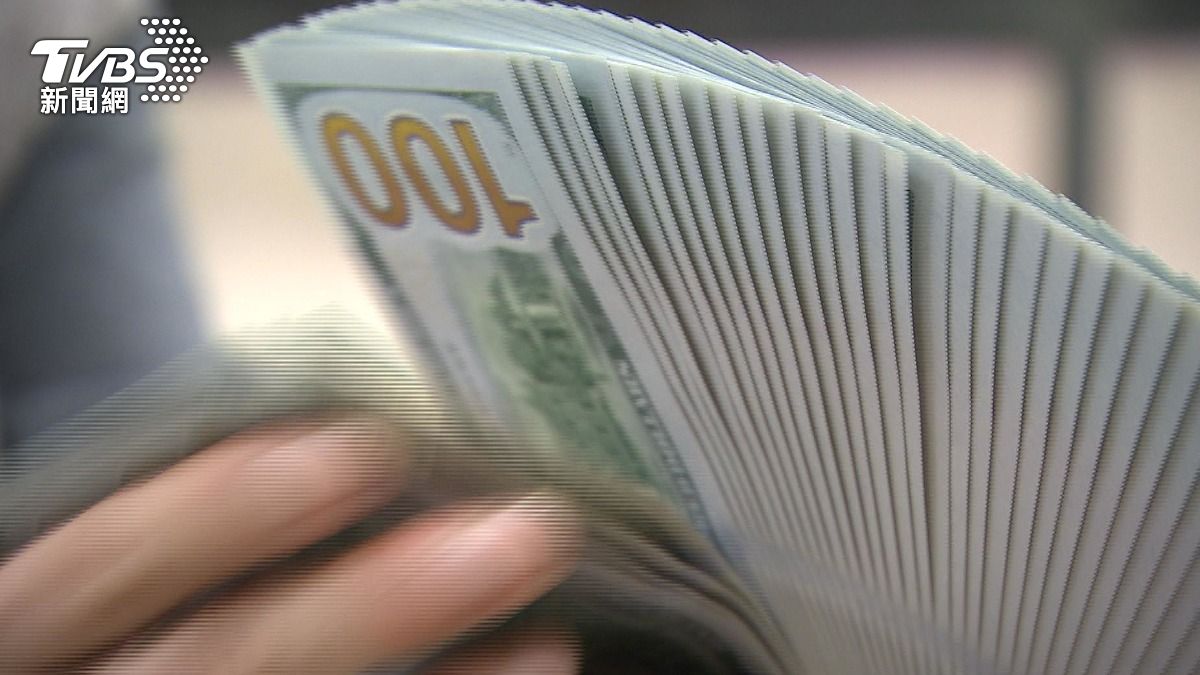銀行業年減11.5%最狠!金融三業齊砍美債 專家曝「避險成本」是主因