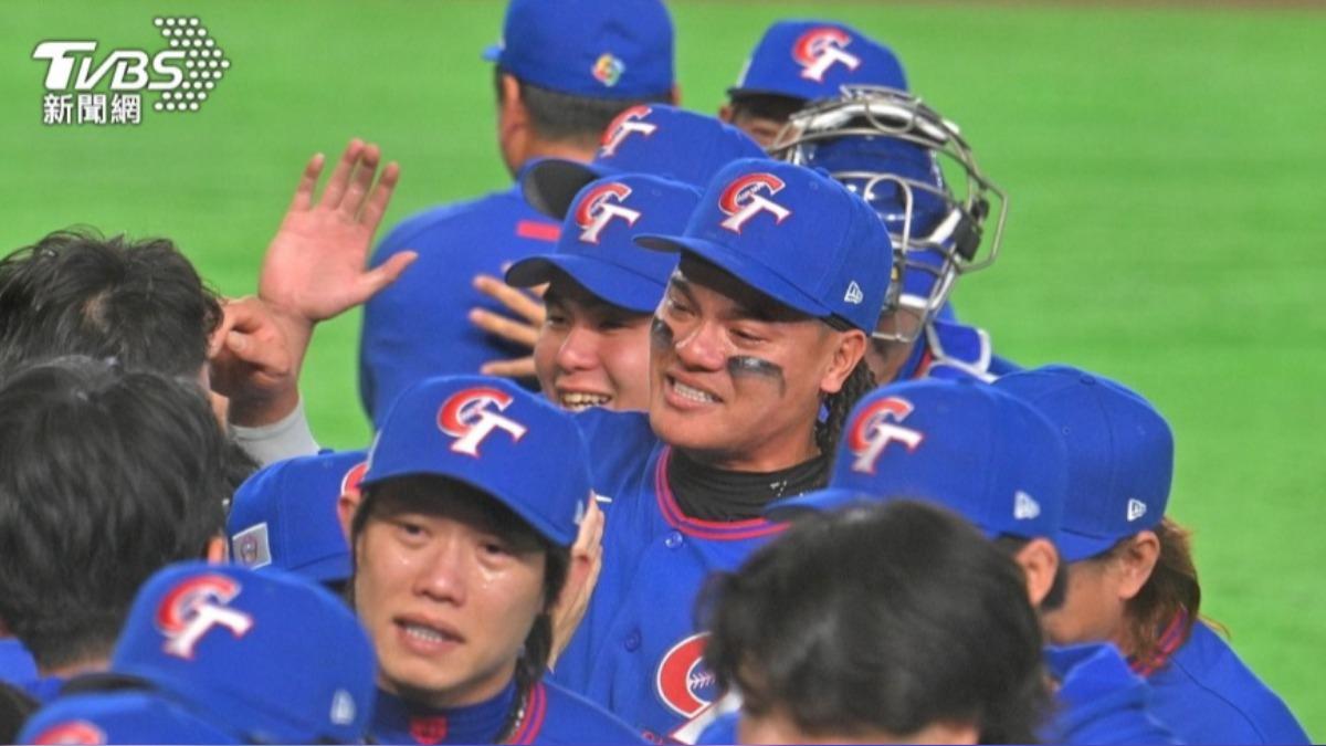 影音/經典賽首轟獻東京巨蛋!張育成、鄭宗哲開砲 成功換回紀念球