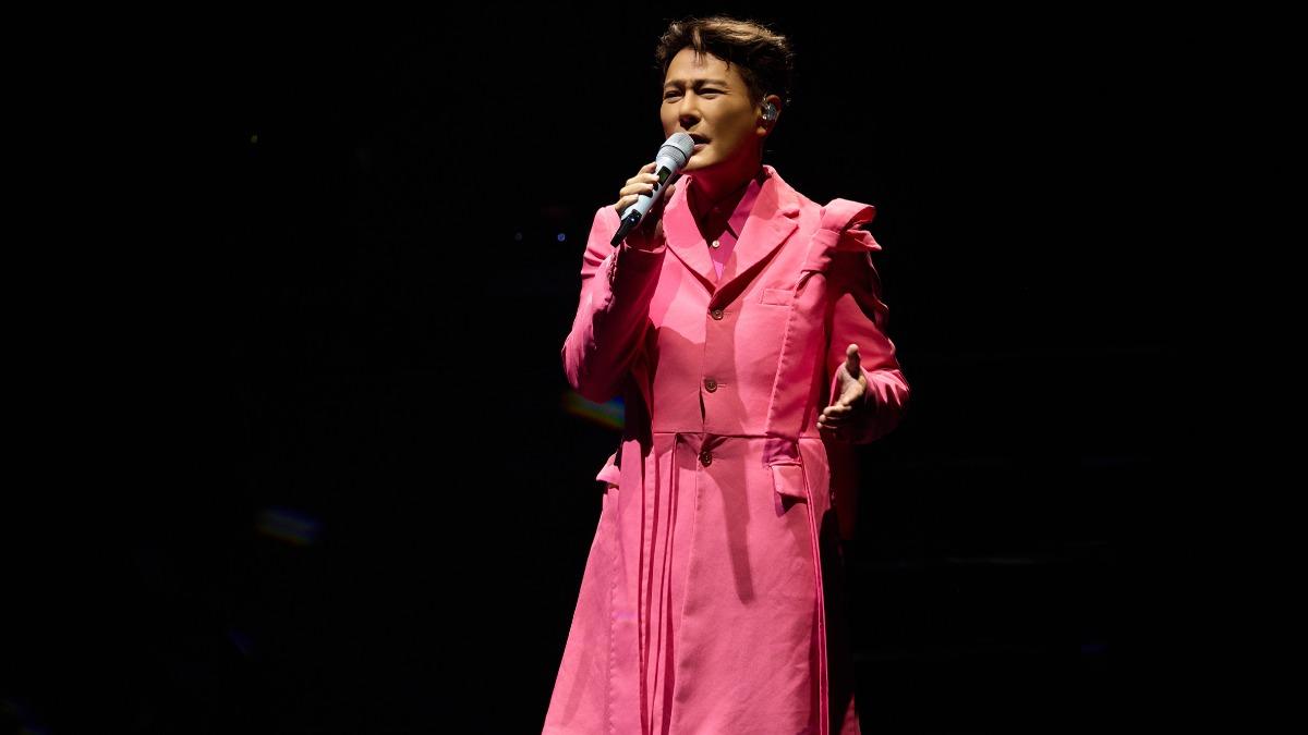 張信哲不藏了!脫口「做你的男人」 當眾告白「張太太」