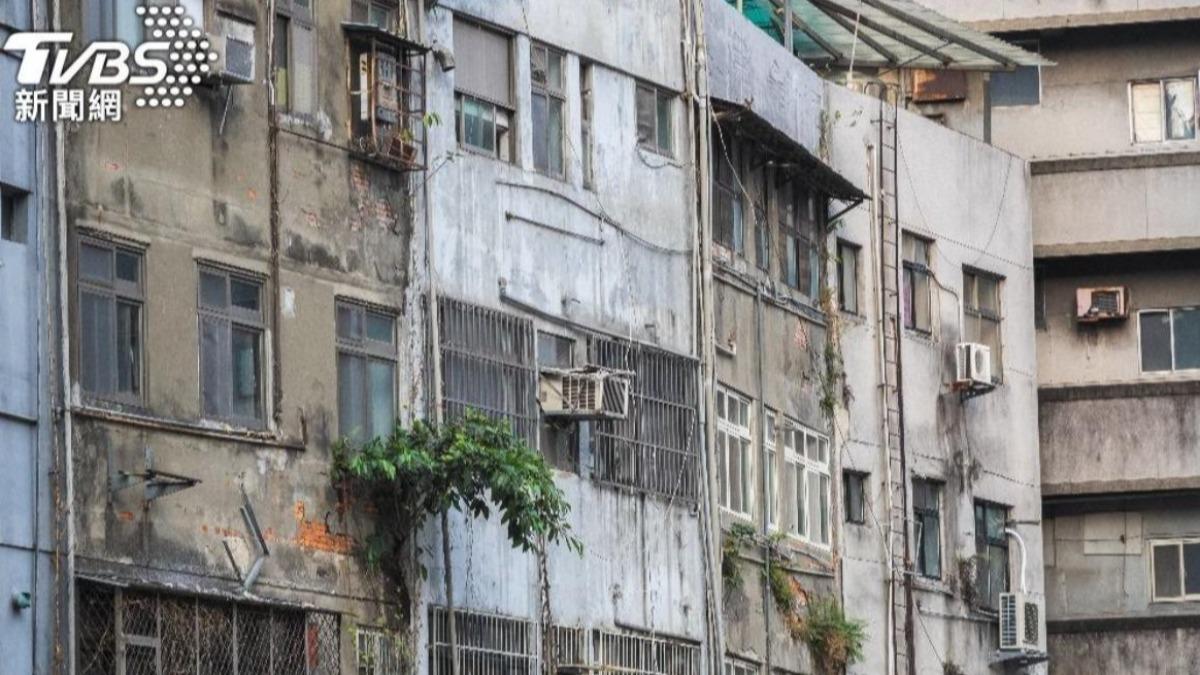 老公寓亂象多?網友激辯「買新房關鍵」:不是屋齡是這件事