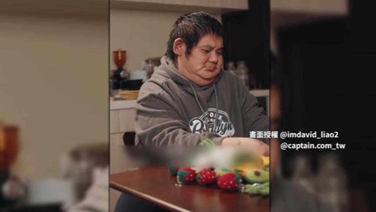 腦麻男遭新人訂300隻娃娃「放鴿子封鎖」 網友暖心全認購