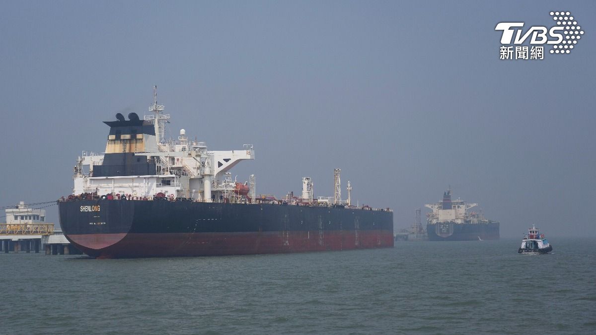 部分油輪通行荷莫茲海峽 國際油價挫跌