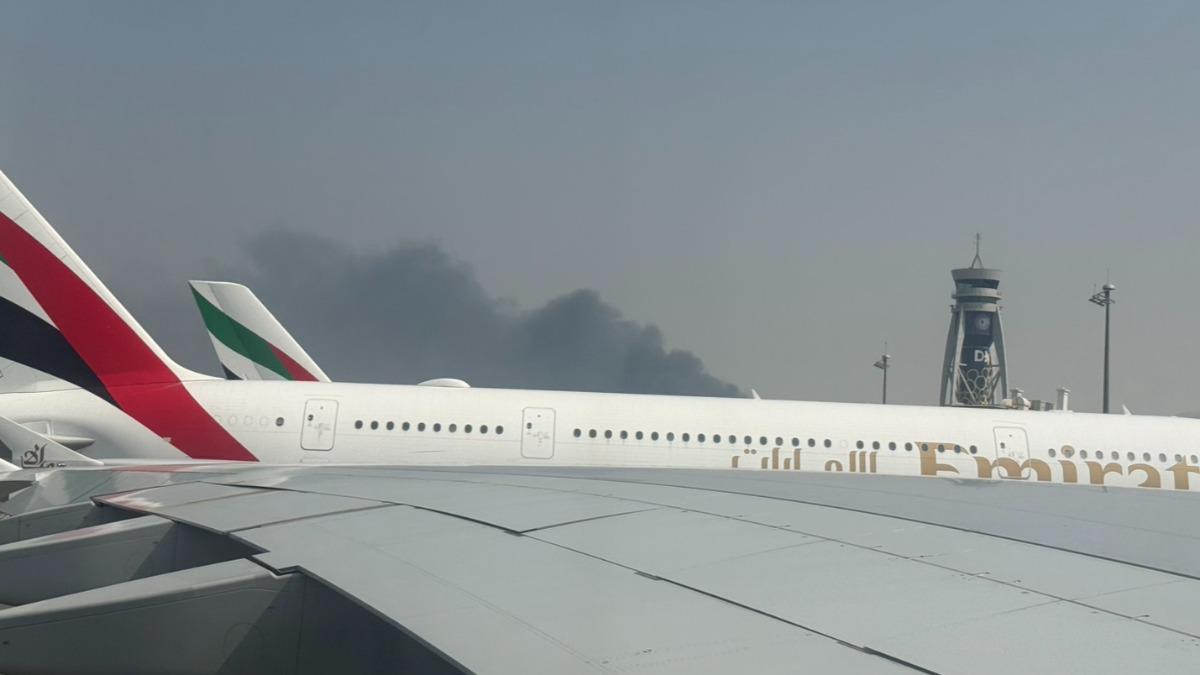 影音/杜拜機場遭無人機攻擊!返台班機「延誤12小時」旅客目睹濃煙