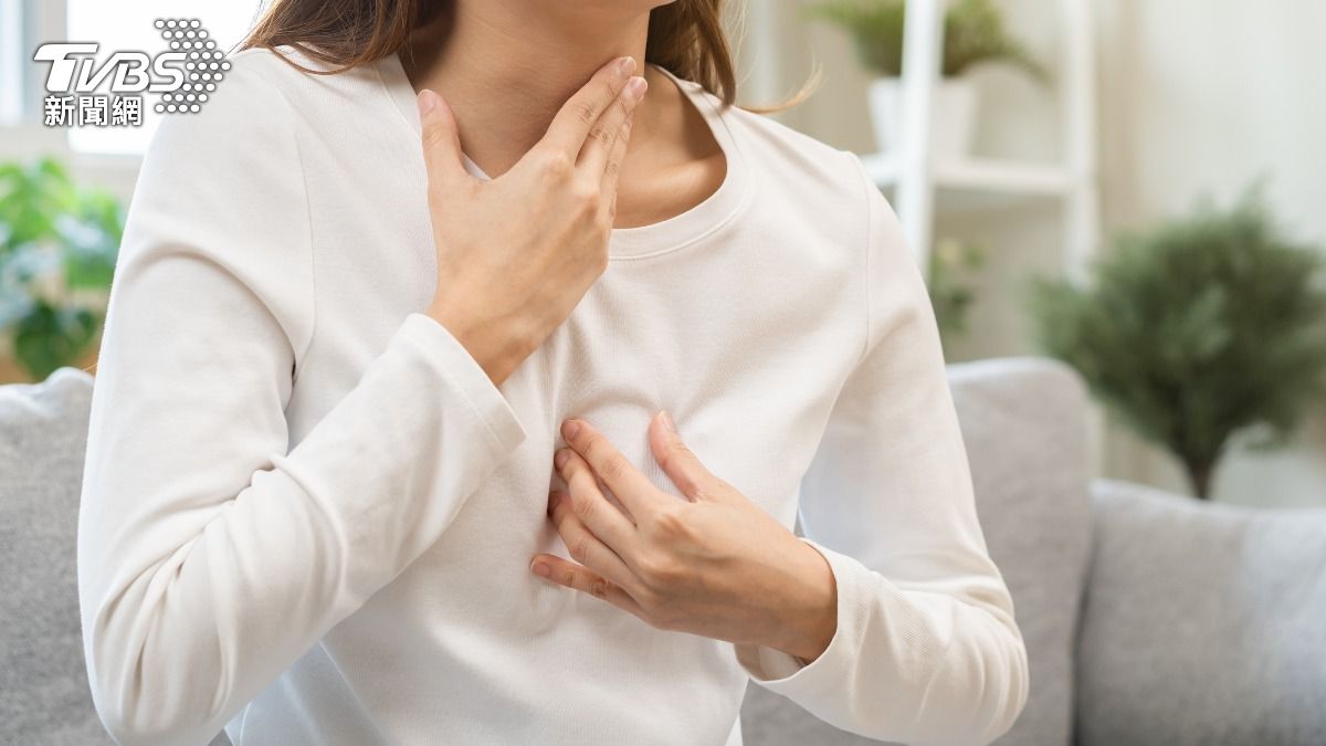 「火燒心」好痛苦!5飲品超護胃 營養師:晚上不要吃巧克力