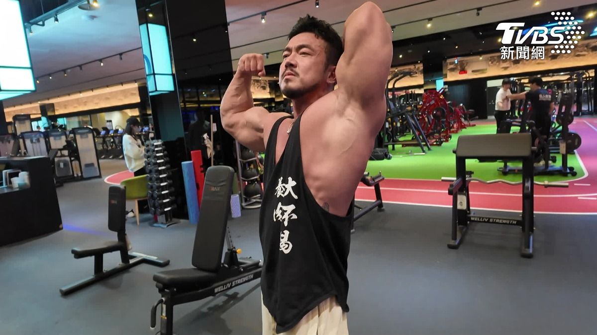 影音/李沛旭秀魔鬼訓練!笑稱「開保時捷不練腿」 回歸演藝圈原因曝
