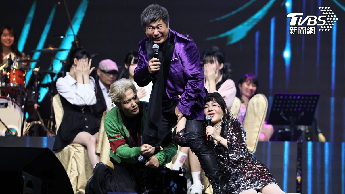 直擊/王彩樺遭虧撞臉三星堆青銅 「偷桃」胡瓜超狠畫面全被拍