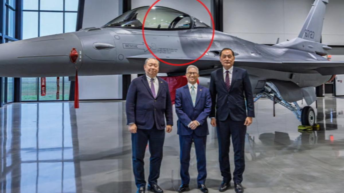 影音/狂釋對美軍購成果 國軍赴美產線合影F-16V 軍事迷問:彈射椅咧