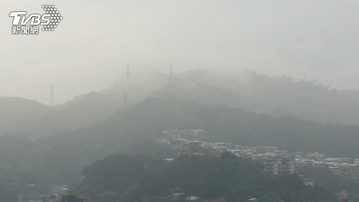 天氣/霧鎖離島!南、北竿機場暫停班機起降 4縣市濃霧視線極差
