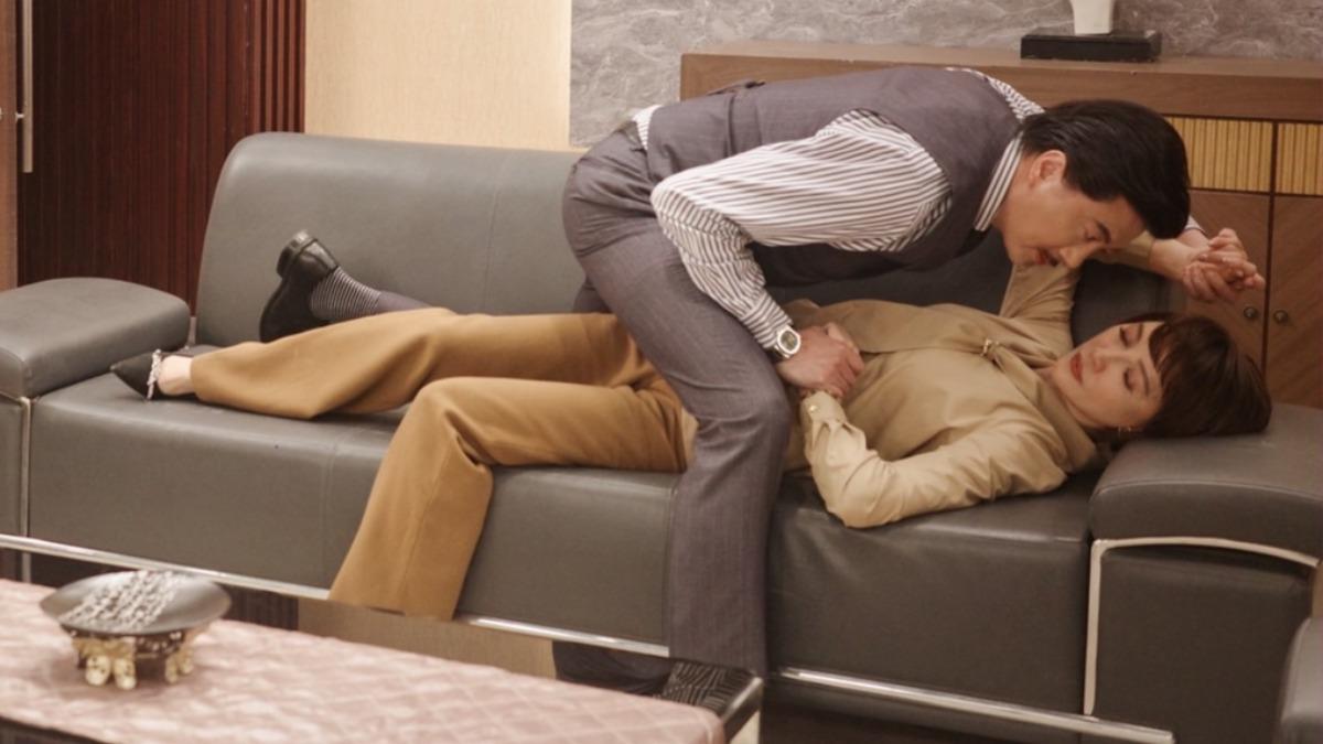 本土女星「攝影棚全武行」場面激烈 襯衫爆開鈕扣彈出來