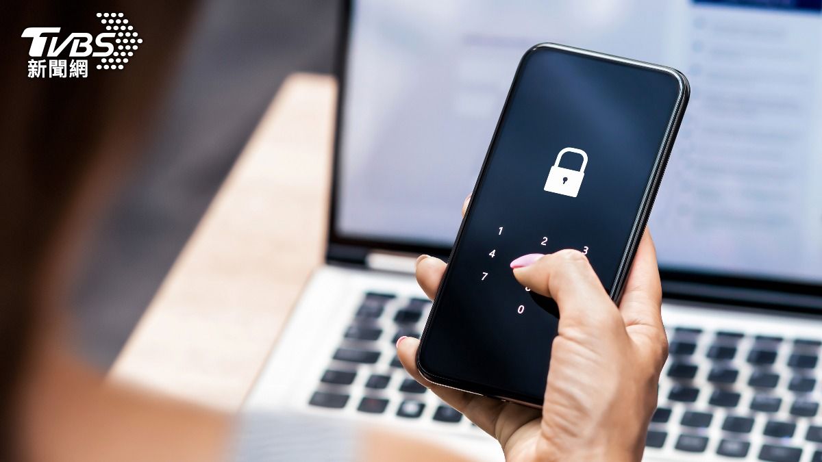 遊香港注意!國安法新規今上路 調查拒交手機電腦密碼恐被關