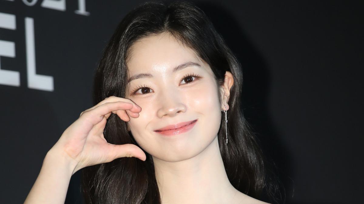 快訊 /TWICE剛唱完大巨蛋!多賢宣布暫停活動養腳傷 回歸時間點曝