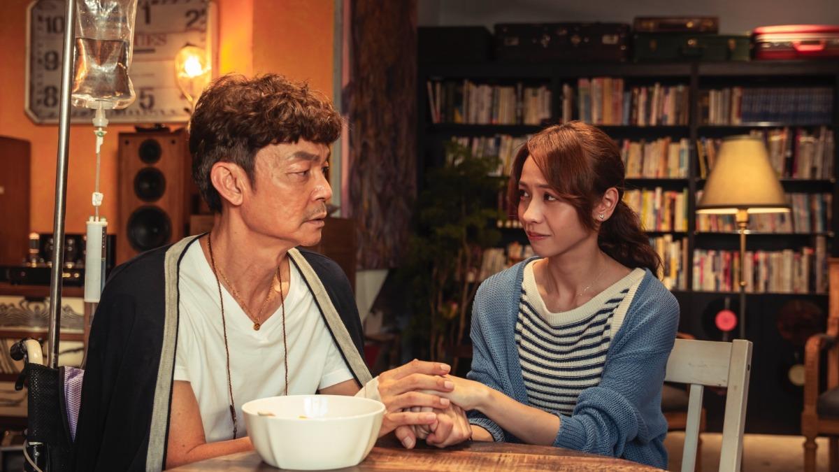 李國煌搭擋金鐘視后黃姵嘉認「有壓力」 揭私下與愛女相處:靠洋芋片和解