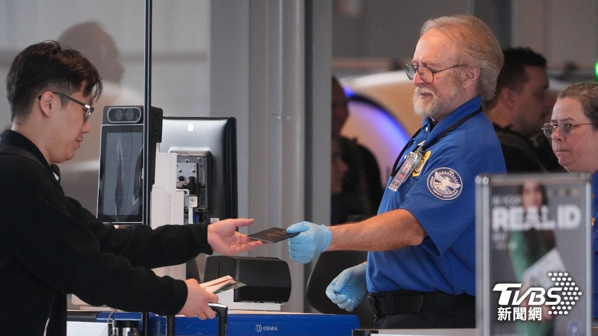 川普宣布發錢!簽行政命令支付TSA薪資 機場安檢混亂露曙光