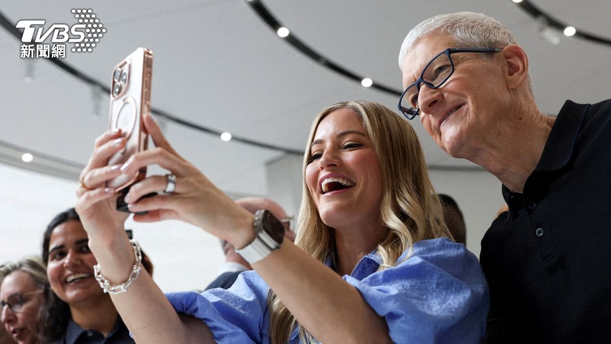 蘋果50週年庫克告白:別被科技綁架!蘋果將砸6千億投資美國