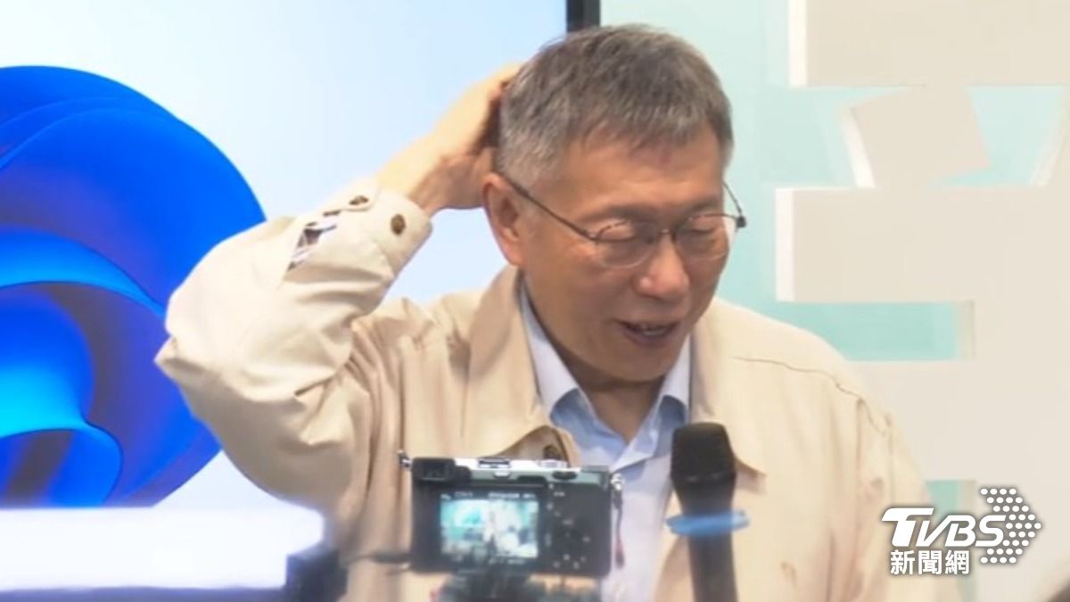 和黃國昌帶隊吃宵夜 柯文哲「笑開懷」赴昌競總培訓幹部