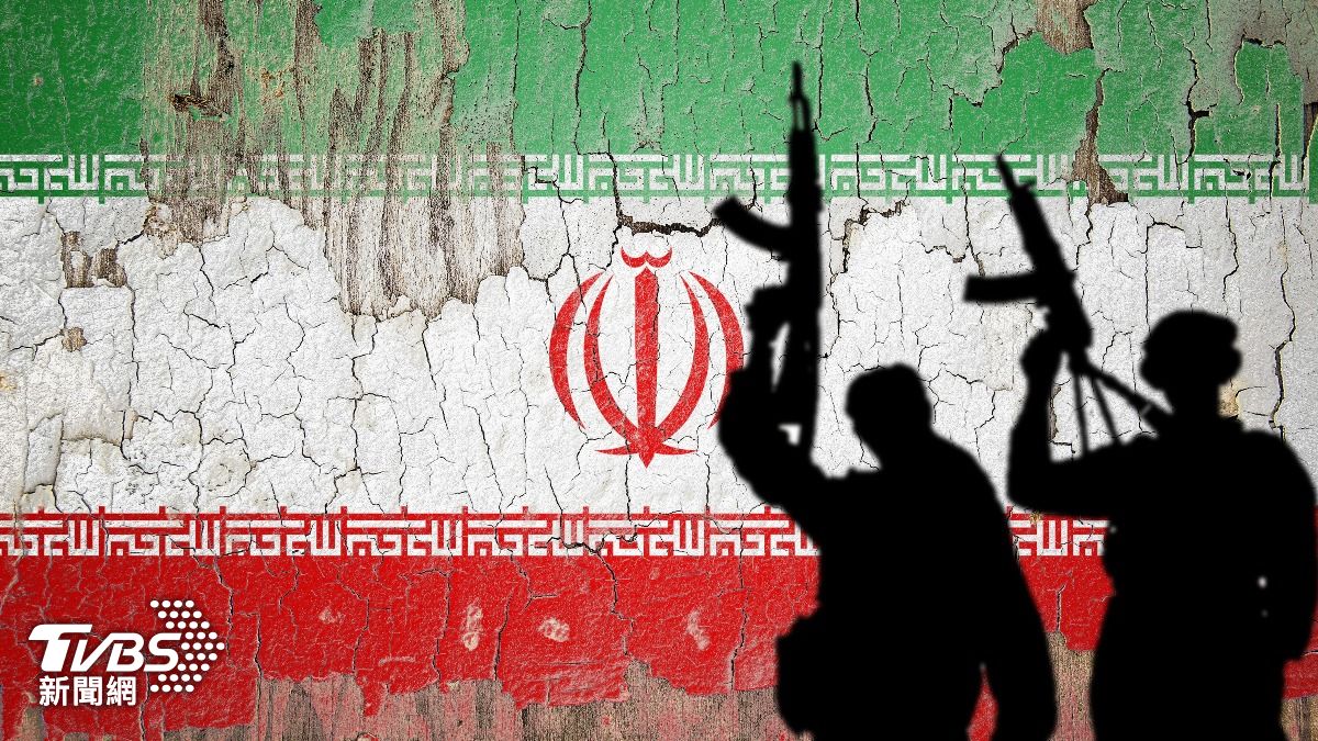 快訊/伊朗宣稱襲擊成功 美軍艦停靠阿曼海岸遭襲傷亡不明