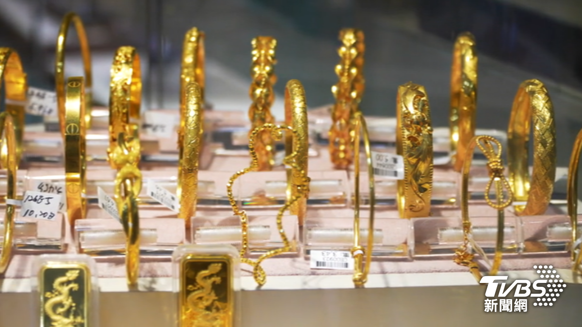 金價跳漲!中東戰爭後「週線首收紅」 銀樓:買氣略減
