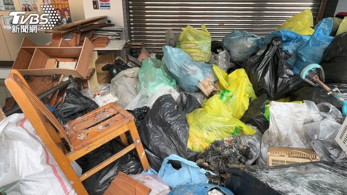 獨家影音/控公寓3樓狂囤雜物釀災! 「整棟樓淹水」住戶這樣反駁