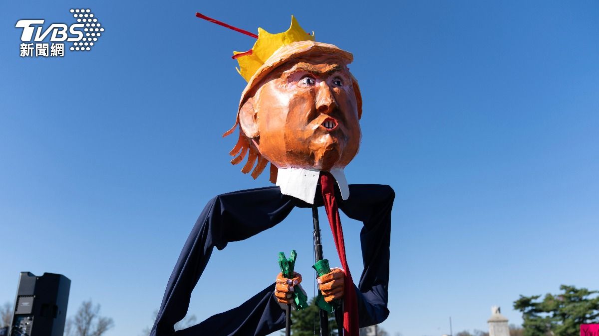 無王日再起!美歐串聯爆3200場反川遊行 巴黎銀行遭放炸彈