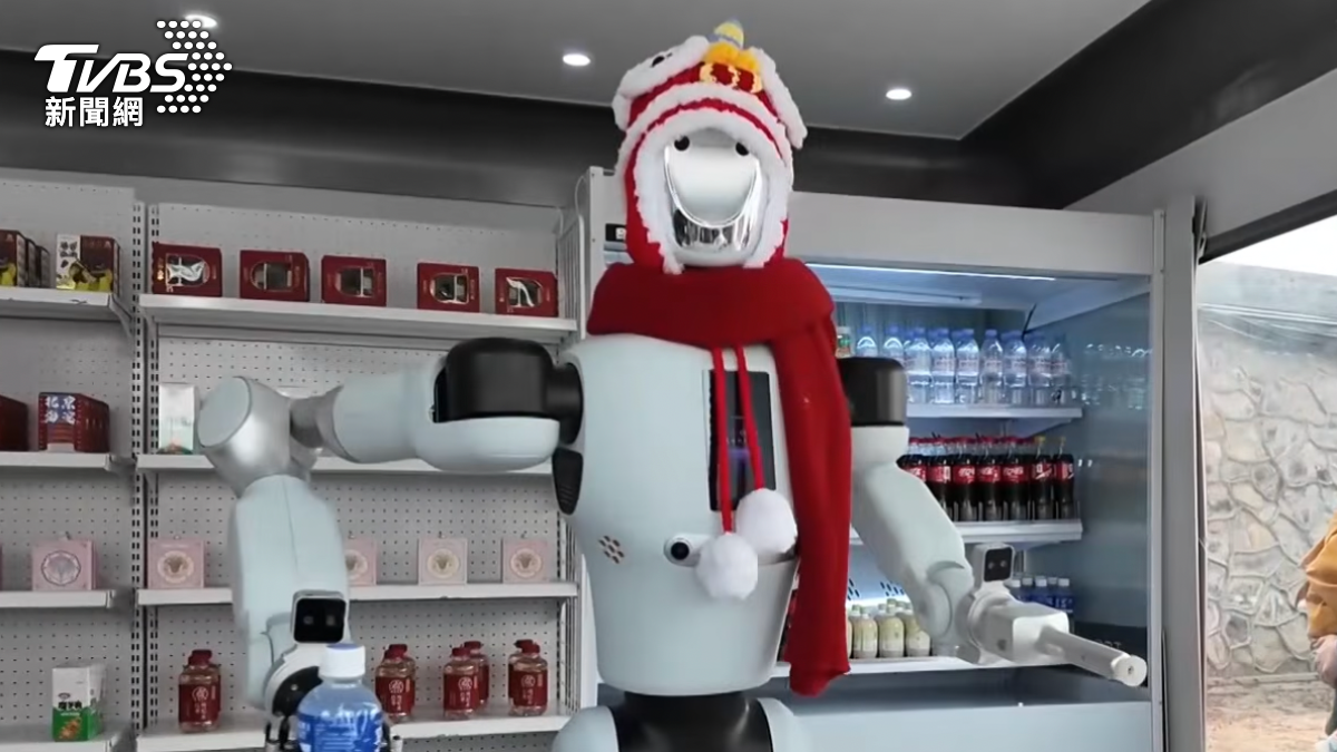 影音/機器人店員會聊天!北京無人商店爆紅 自稱「宇宙第一帥」逗翻遊客