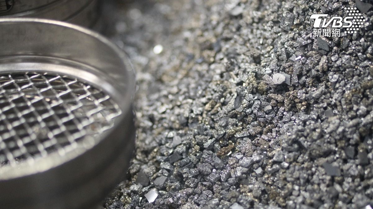 AI霸權地底開戰 川普祭120億美金「金庫計畫」聯手波音、Google打破中國稀土威脅