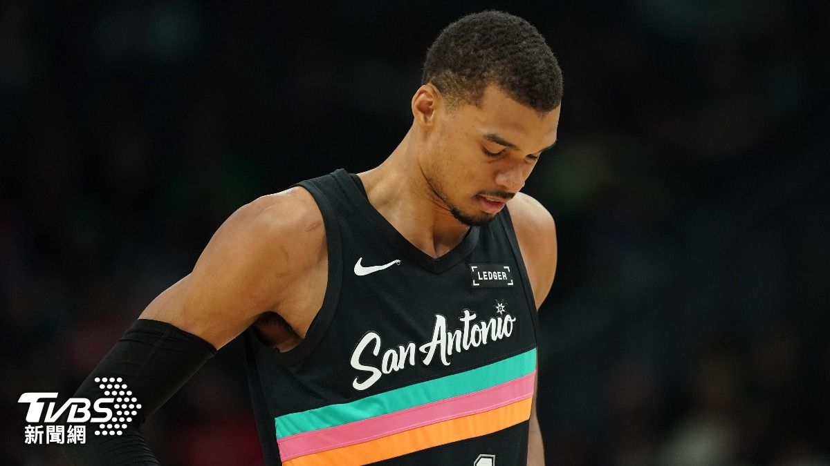 溫班亞馬上場8分31秒繳「雙十」創紀錄!馬刺擊退公牛奪9連勝