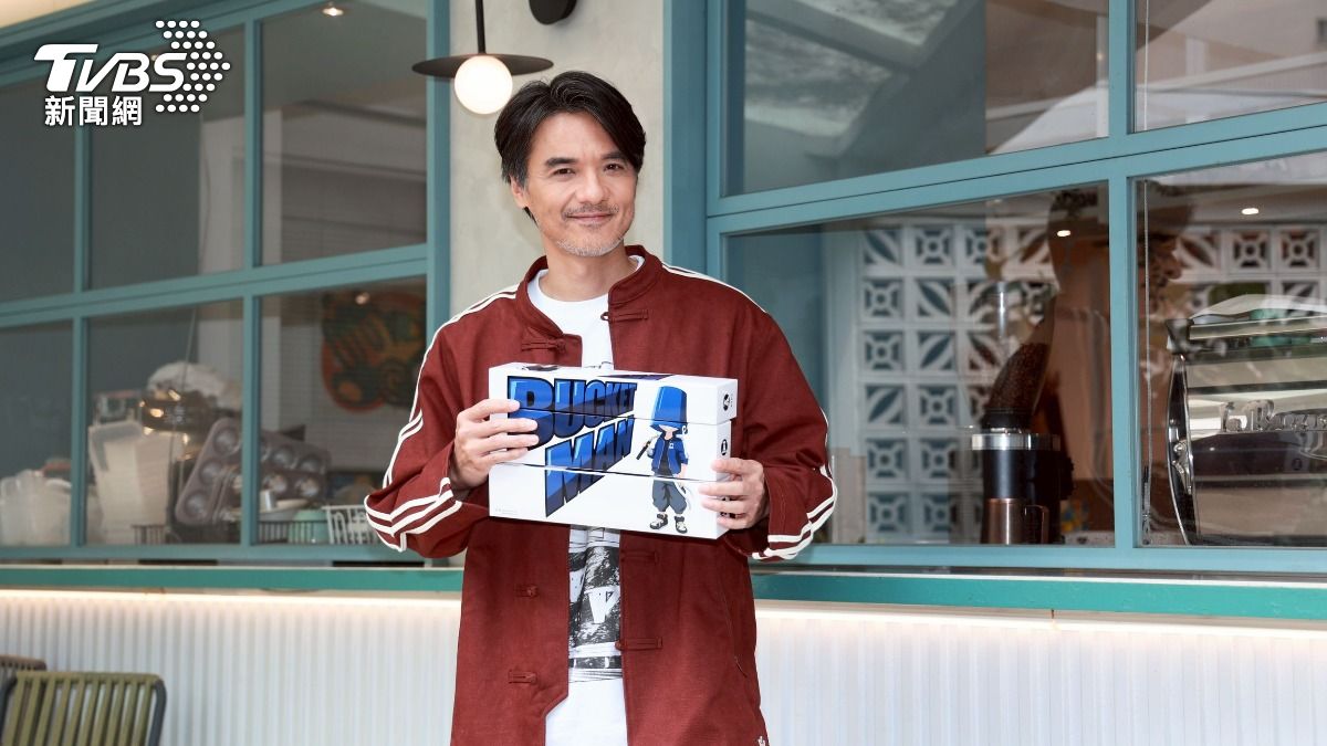 馮德倫圓夢出動漫!舒淇只看成品不插手 自虧「耽美老祖宗」收藏卡牌堆滿屋