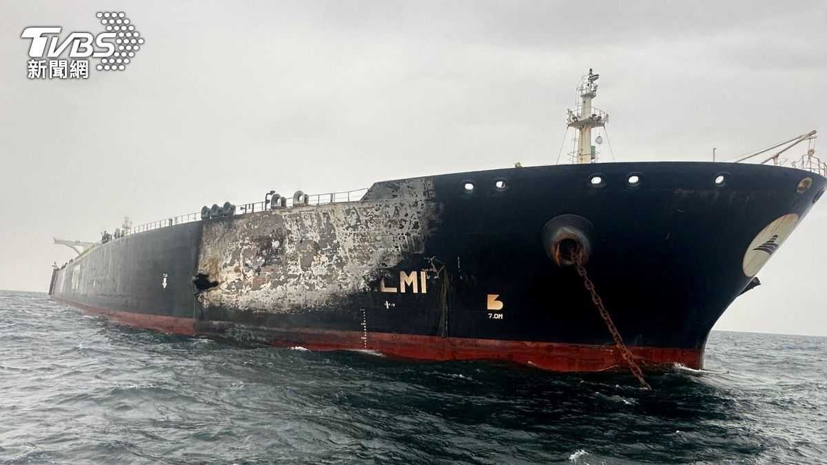 美炸伊朗核設施地 杜拜外海油輪遇襲起火 美油價破$4