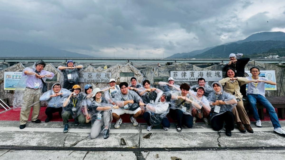 台日學生攜手赴花東考察 探討海洋環境運作演變