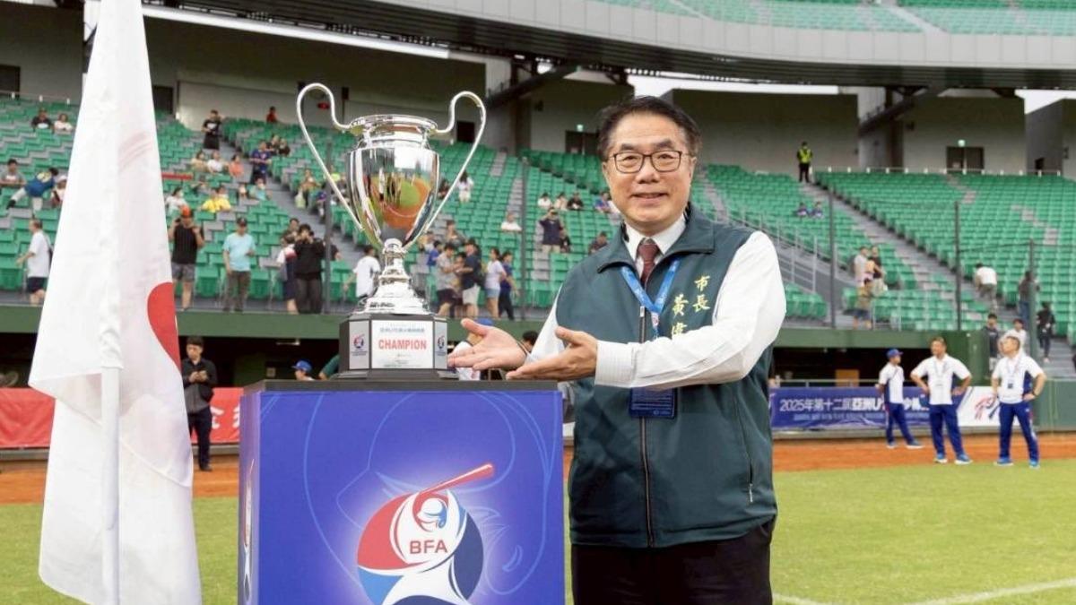 亞太撤攤燒到「So what」言論!黃偉哲發聲親吐本意